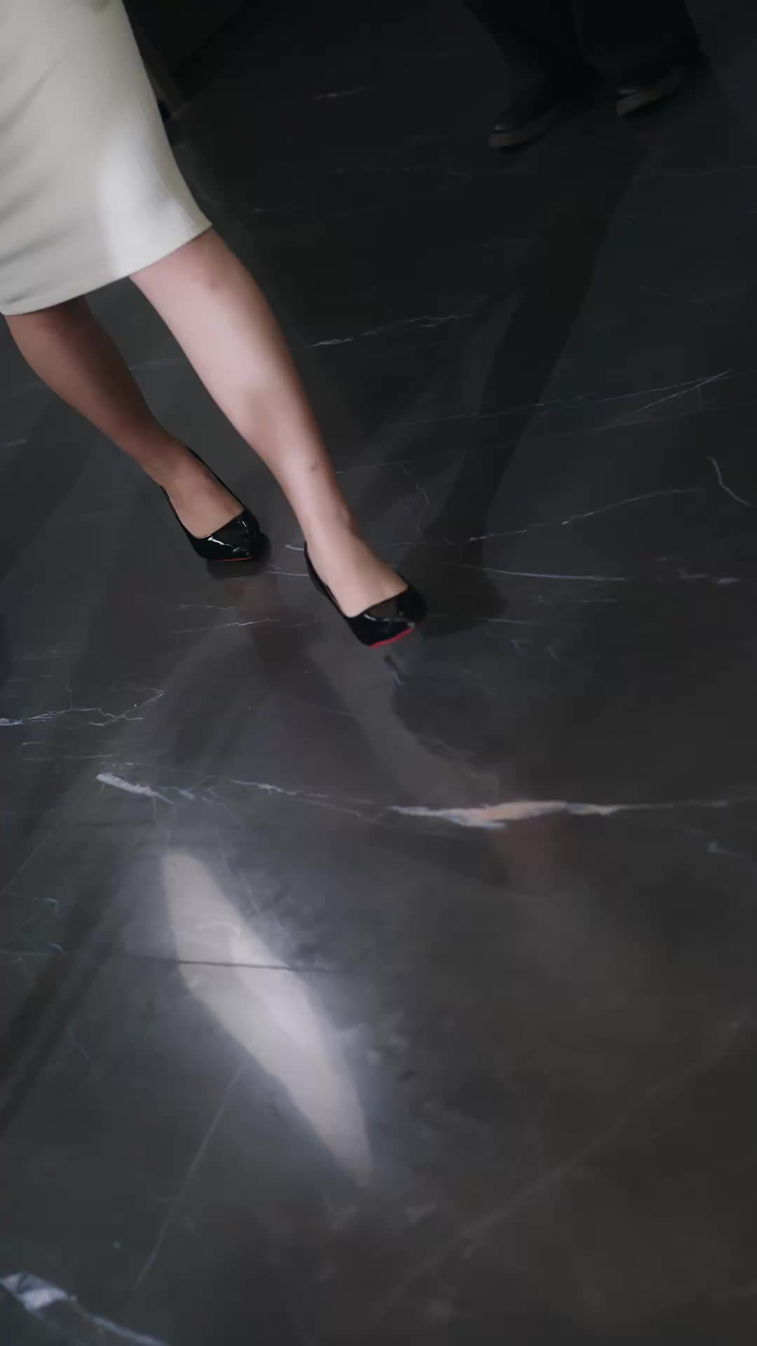 Episode 11 of Trapped in Her Skin, Switched by Fate's Spin