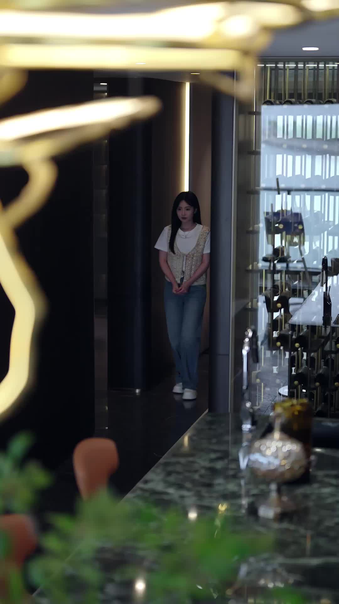 Episode 25 of Trapped in My Enemy's Embrace