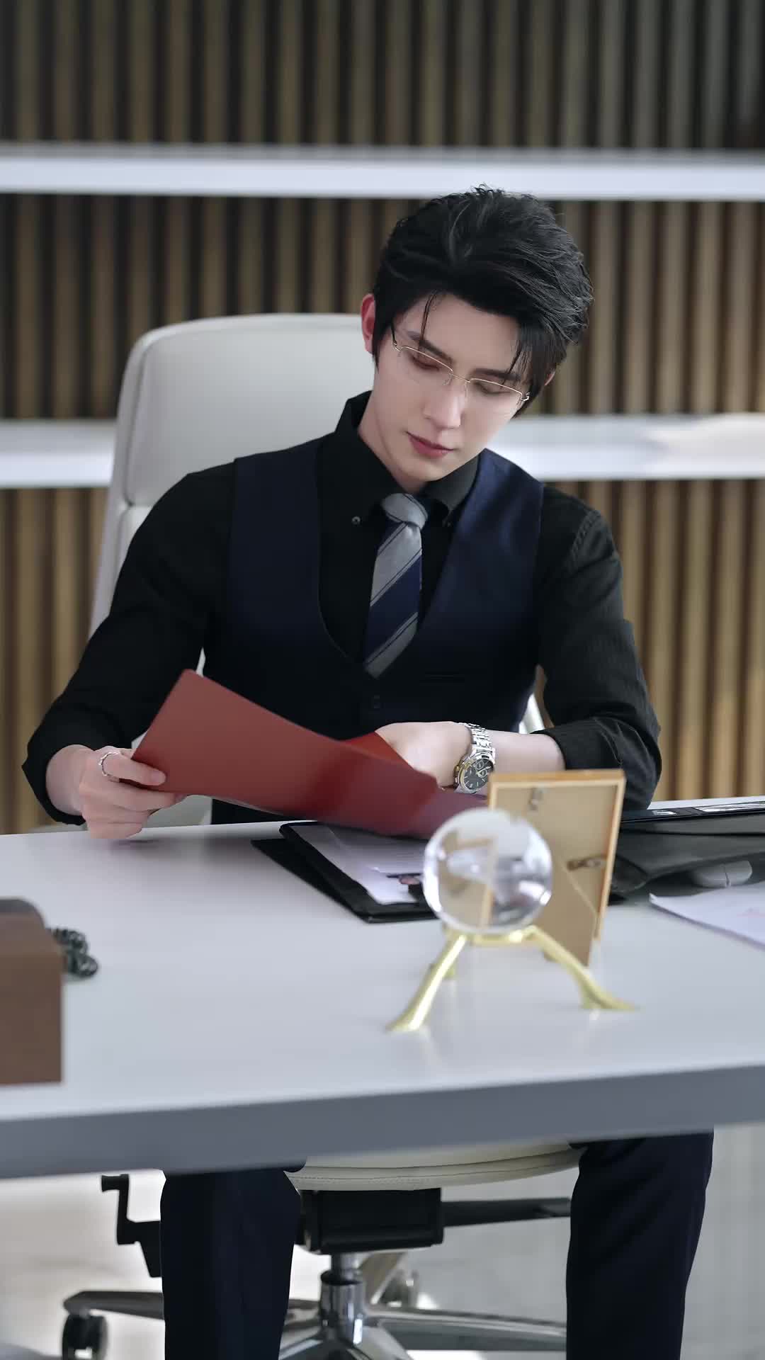Episode 47 of Trapped in My Enemy's Embrace