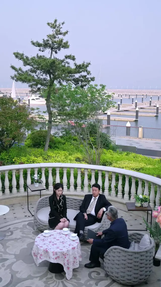 Episode 51 of Trapped in My Enemy's Embrace