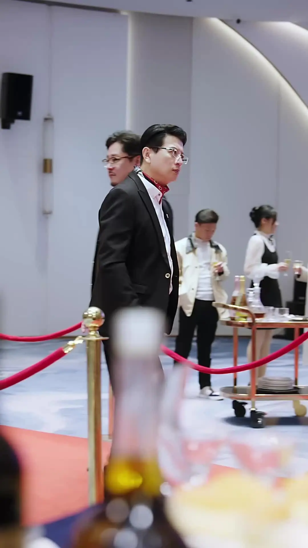 Episode 11 of True Heiress, Stolen Light