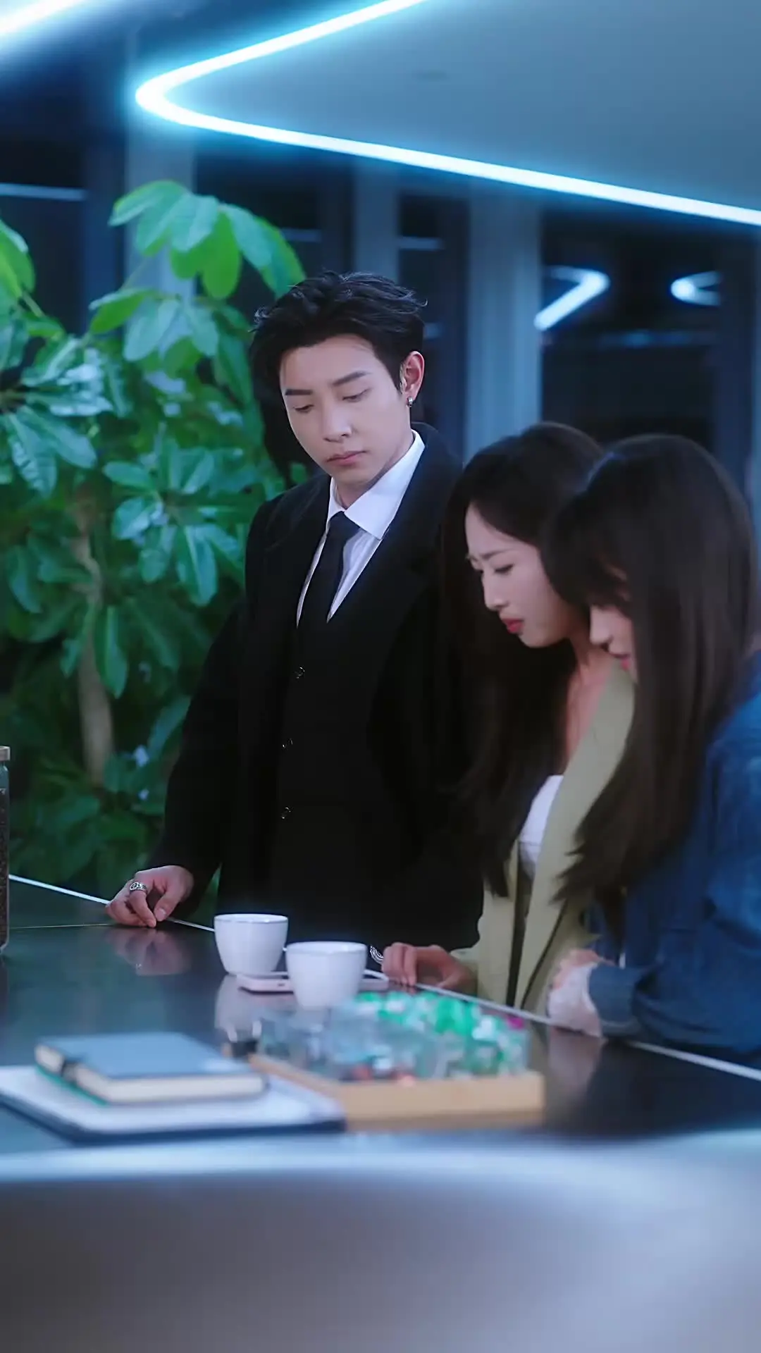 Episode 38 of True Heiress, Stolen Light