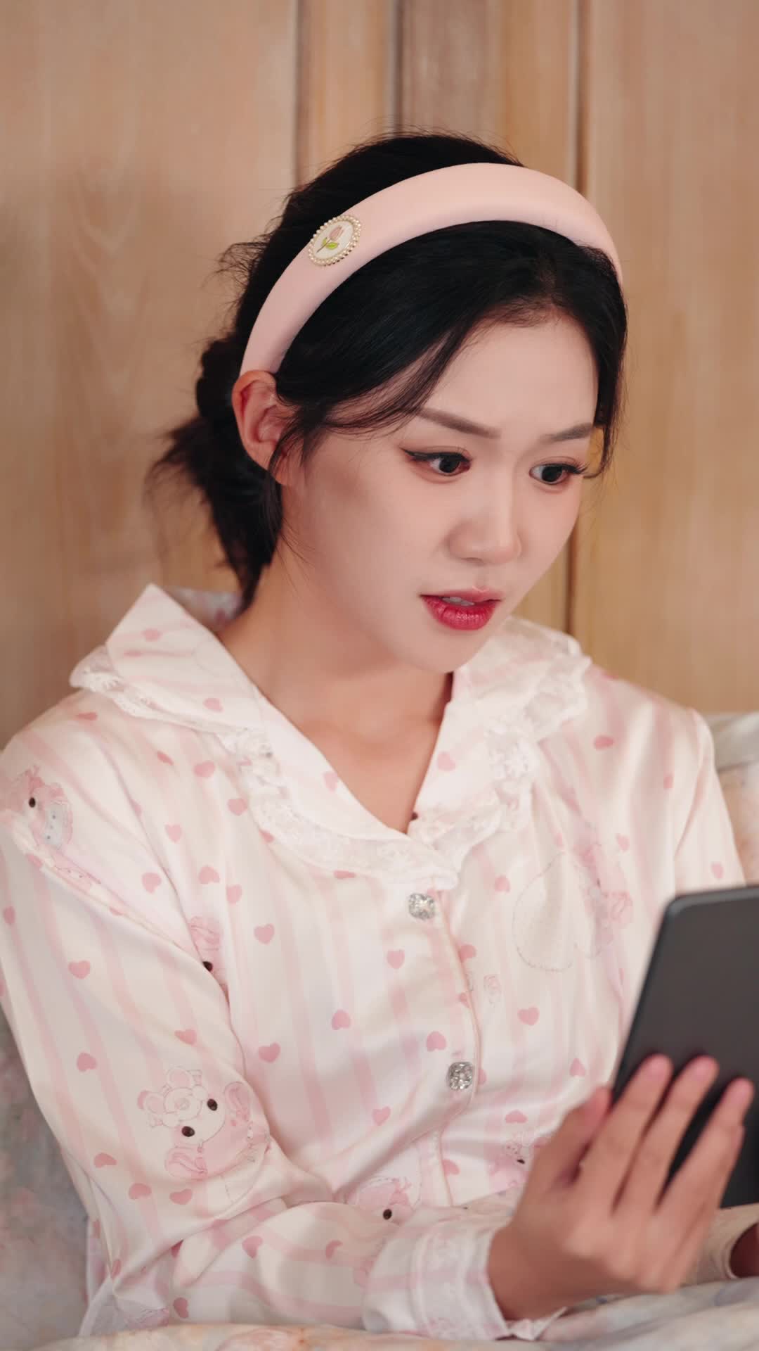 Episode 12 of True Heiress Takes High School