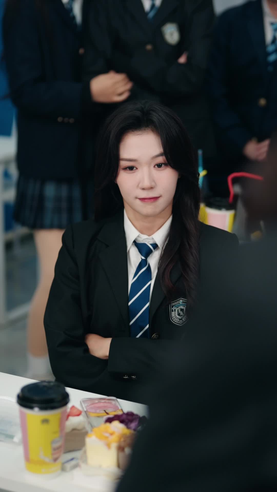 Episode 17 of True Heiress Takes High School