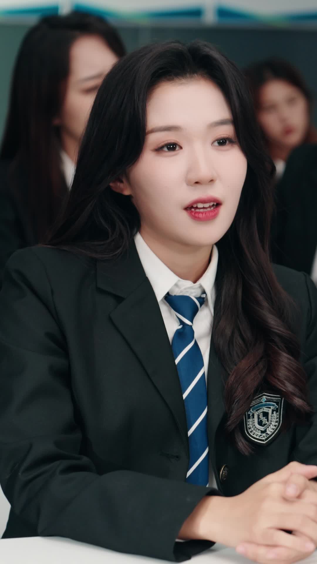Episode 22 of True Heiress Takes High School