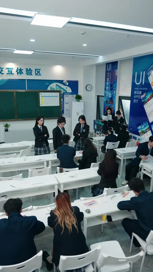 Episode 28 of True Heiress Takes High School