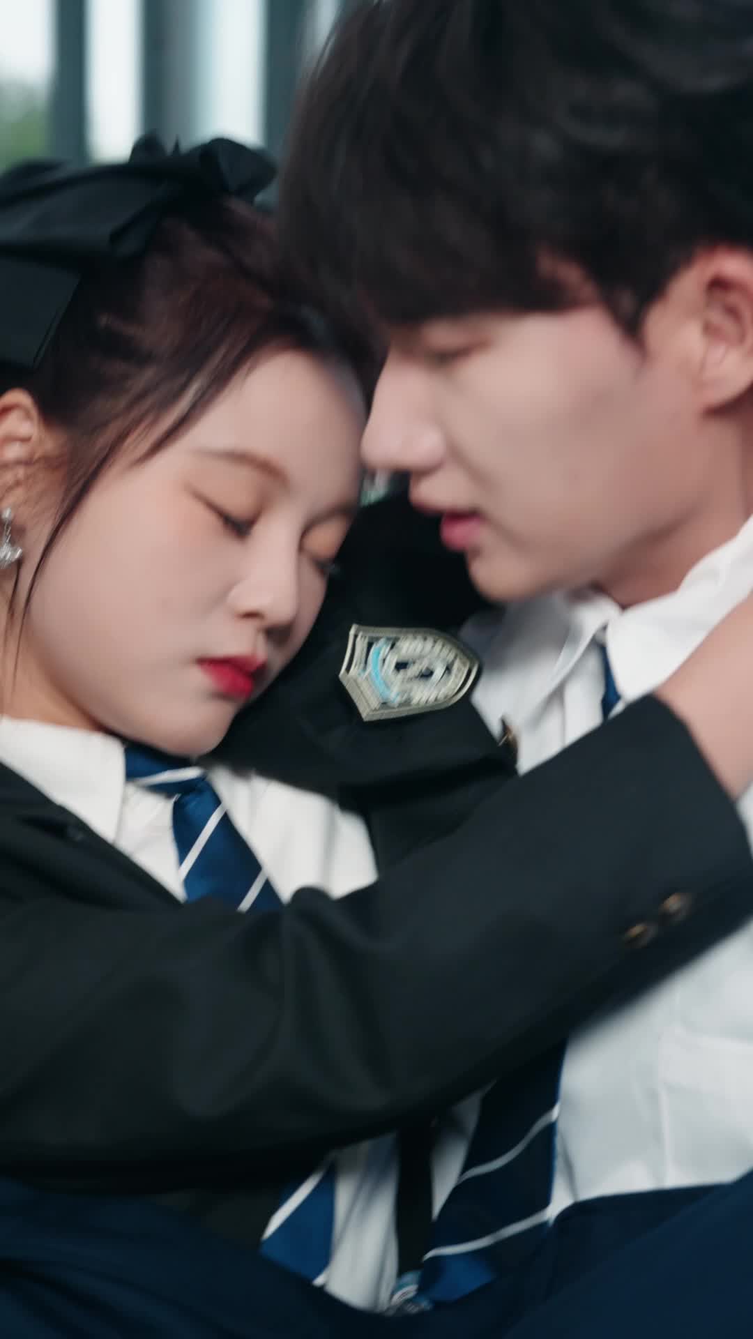 Episode 4 of True Heiress Takes High School