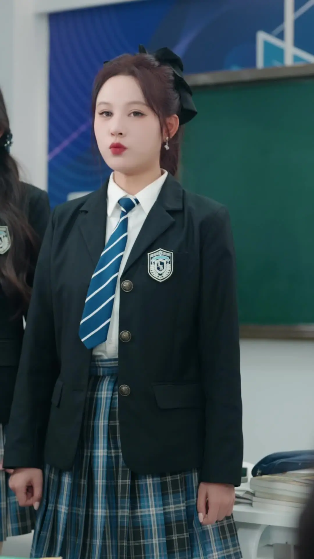 Episode 41 of True Heiress Takes High School