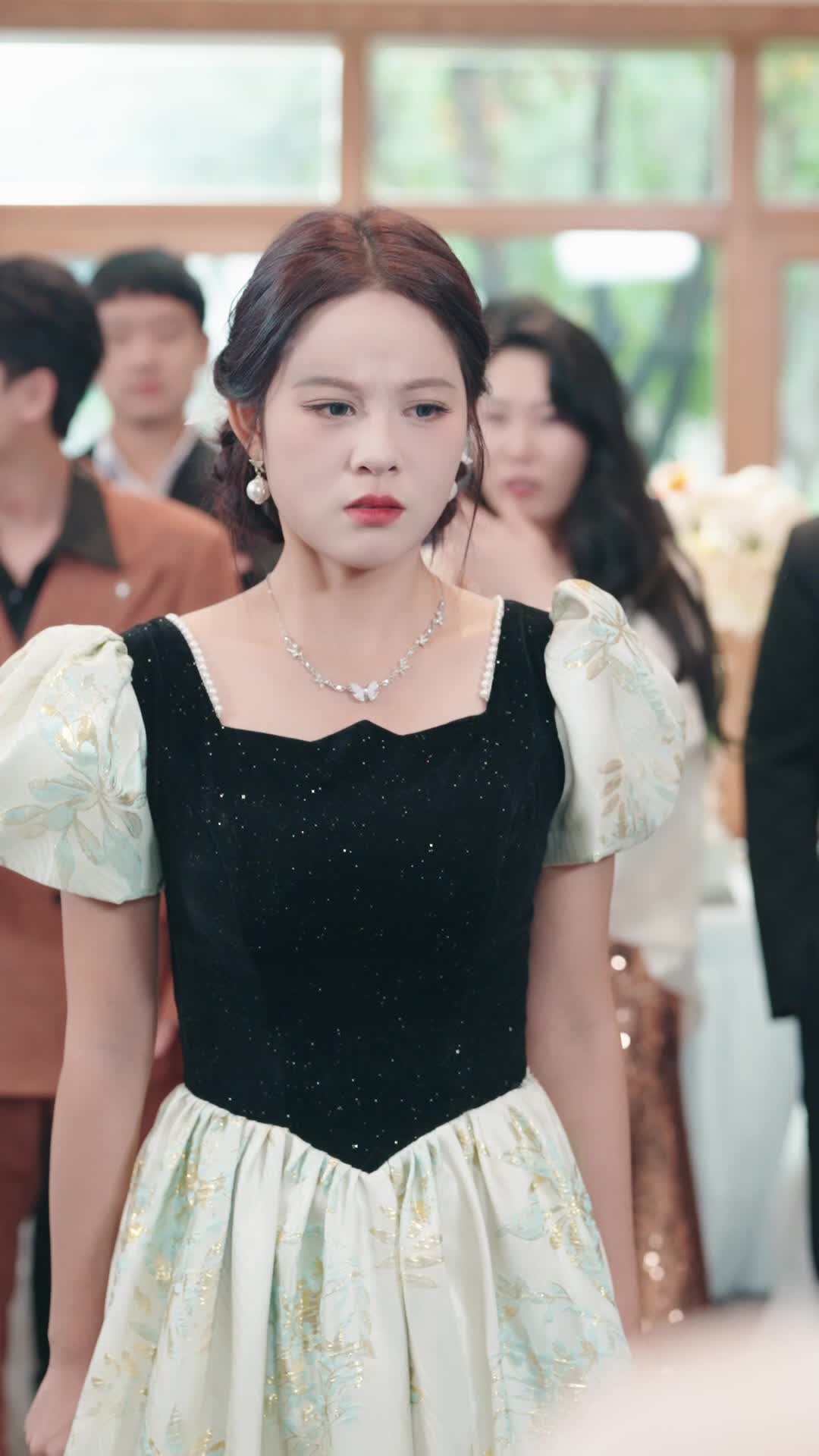 Episode 56 of True Heiress Takes High School