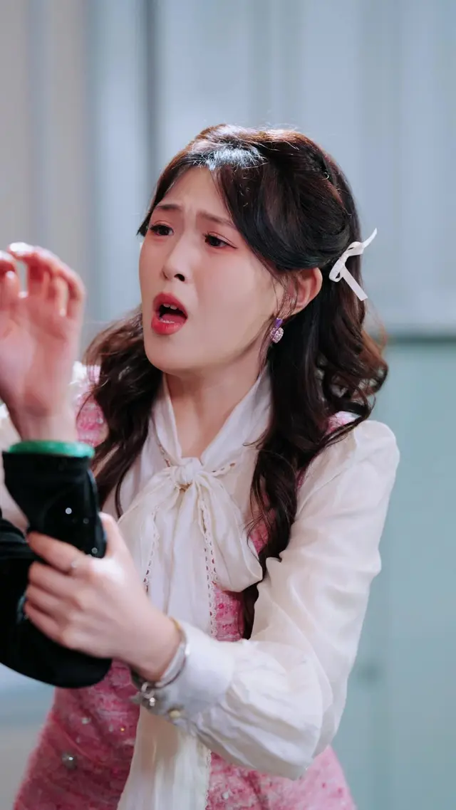Episode 17 of True Heiress: Trading Up My Family