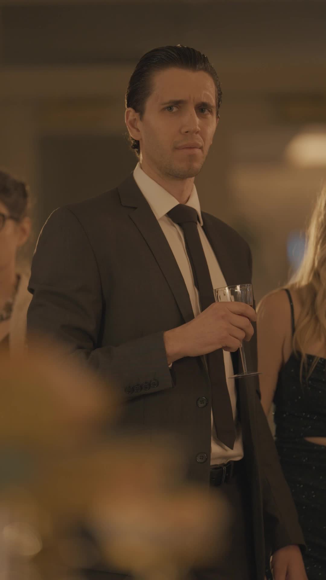 Episode 53 of Undercover Heiress