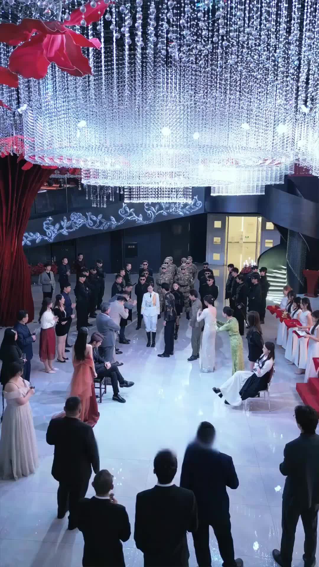 Episode 34 of Underworld King Fights For His Wife