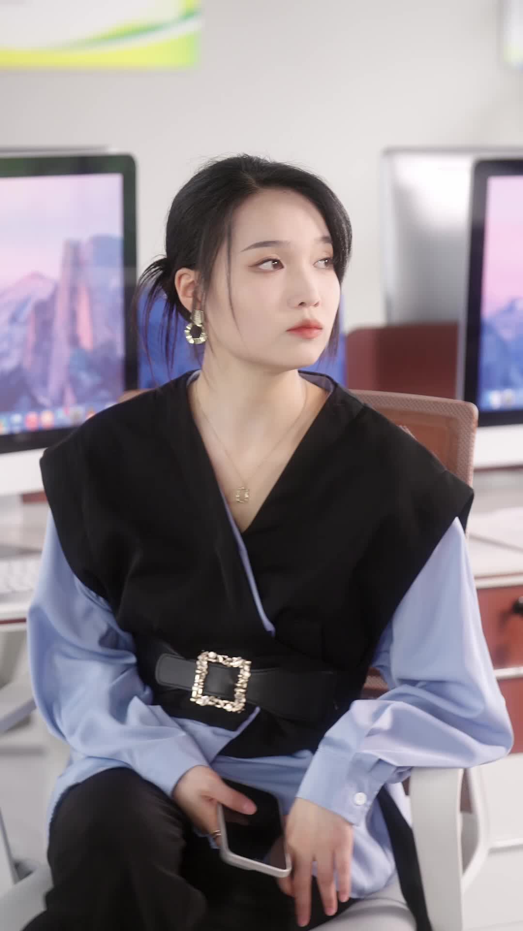 Episode 27 of Untouchable Woman