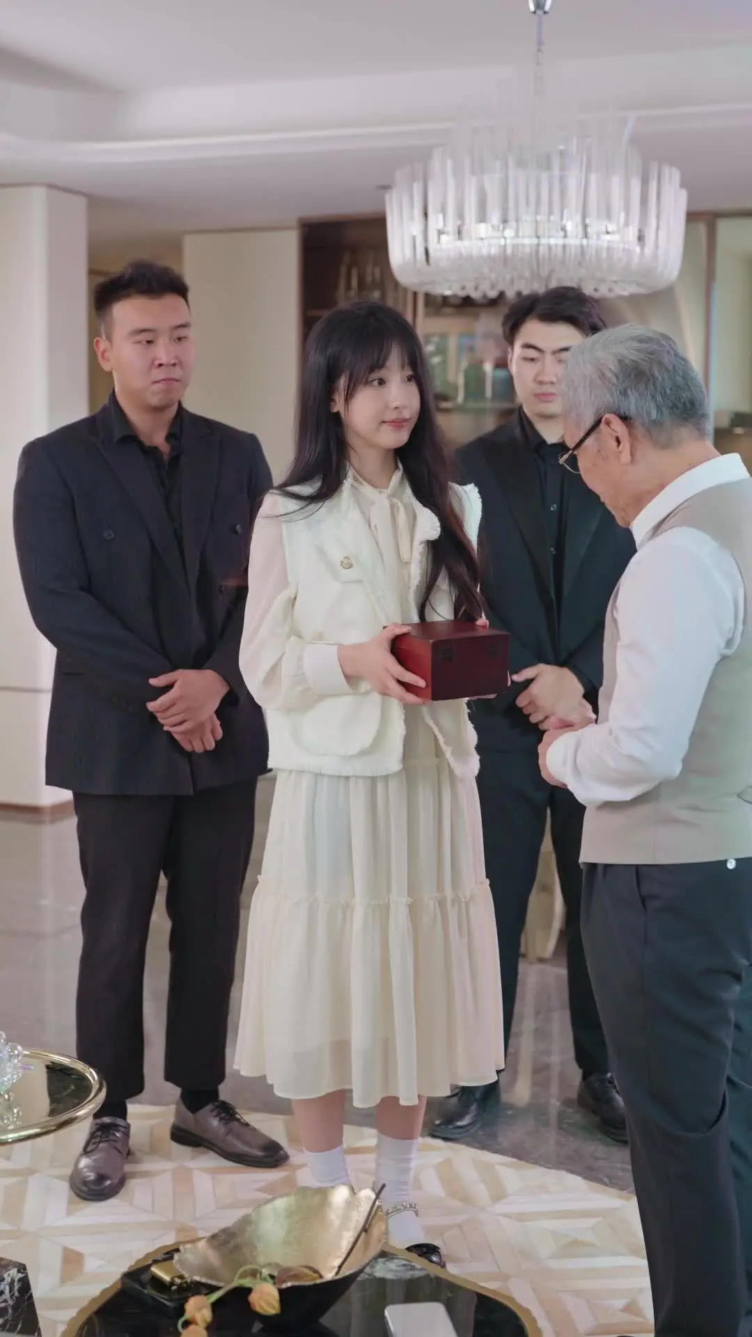 Episode 25 of Vengeance & Grace: Millionaire's Cherished Wife