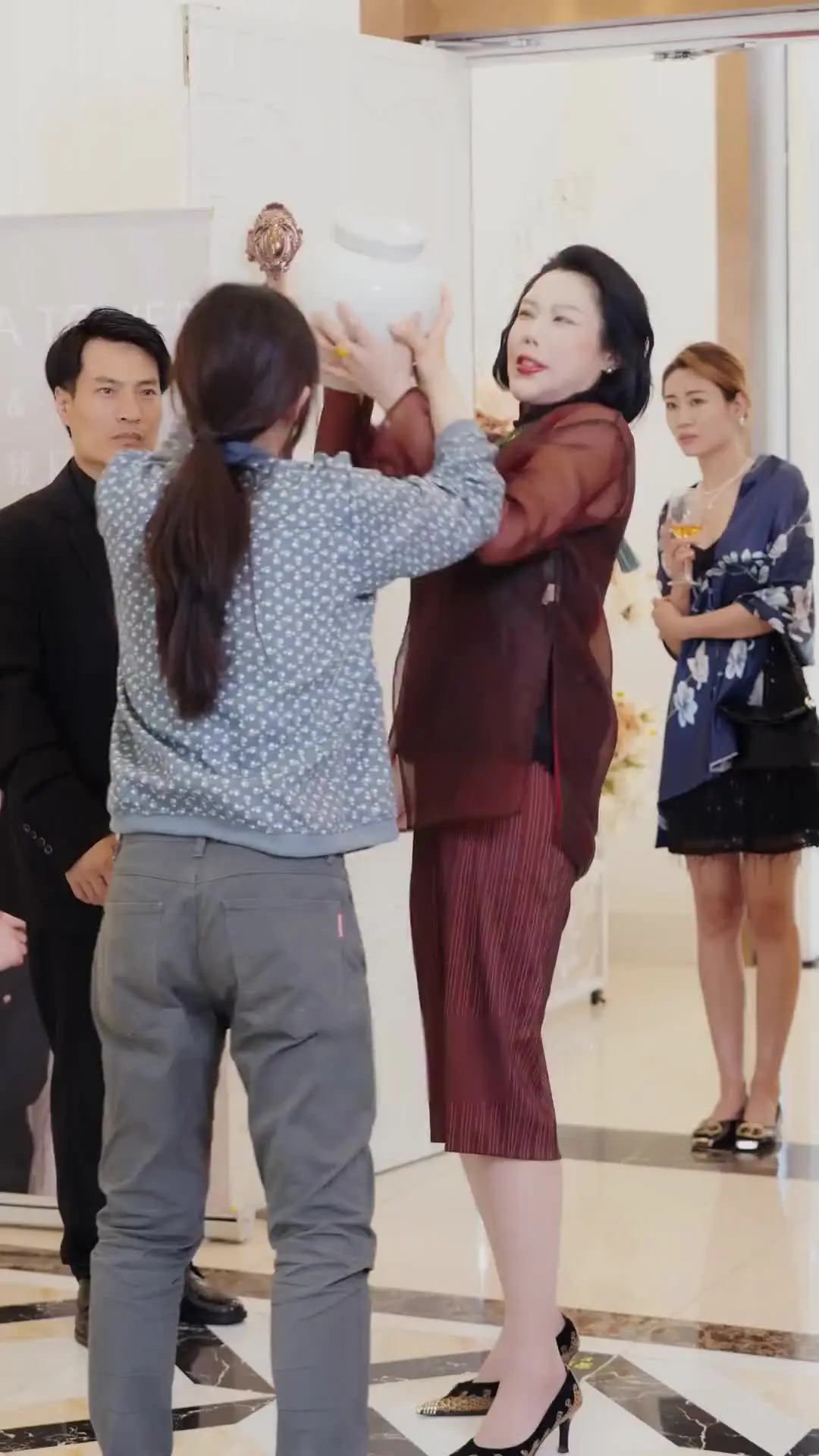 Episode 19 of Virtuous Wife Supports My Ambitions