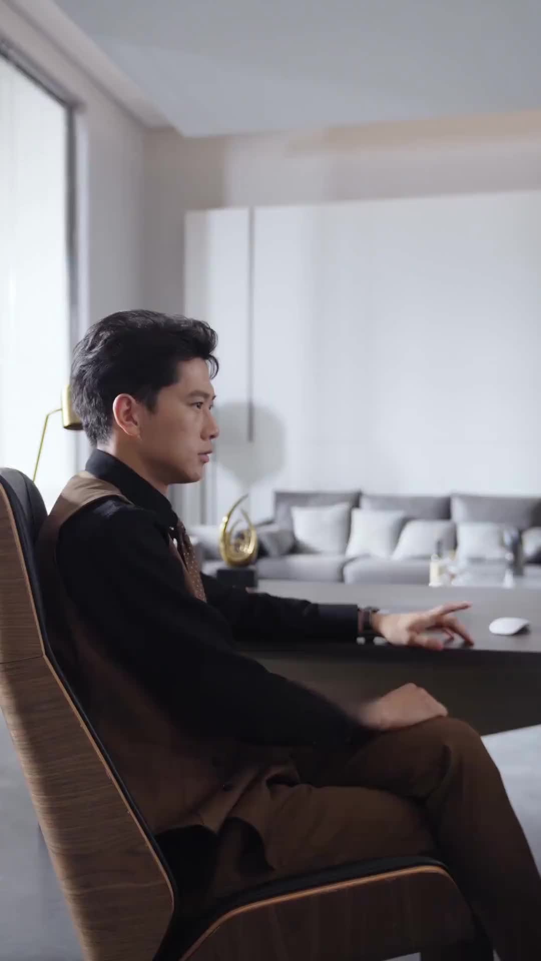 Episode 44 of Virtuous Wife Supports My Ambitions