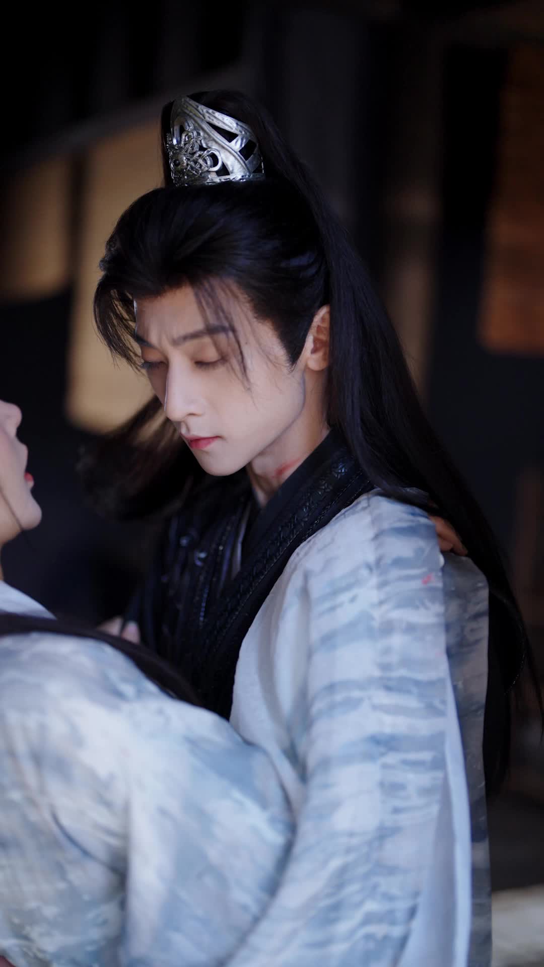 Episode 10 of When the Fallen Prince Met the Unbroken Woman