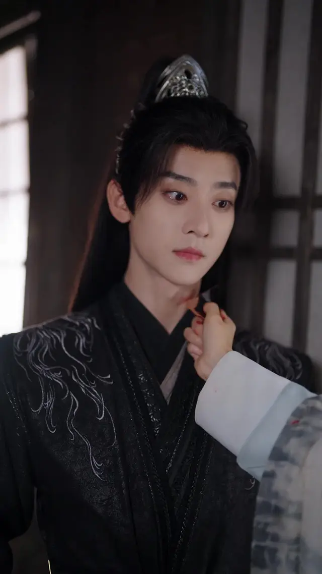 Episode 11 of When the Fallen Prince Met the Unbroken Woman