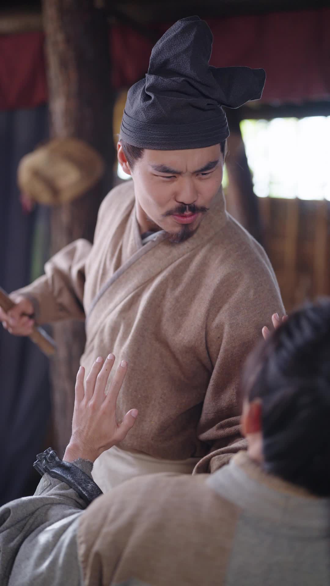 Episode 18 of When the Fallen Prince Met the Unbroken Woman