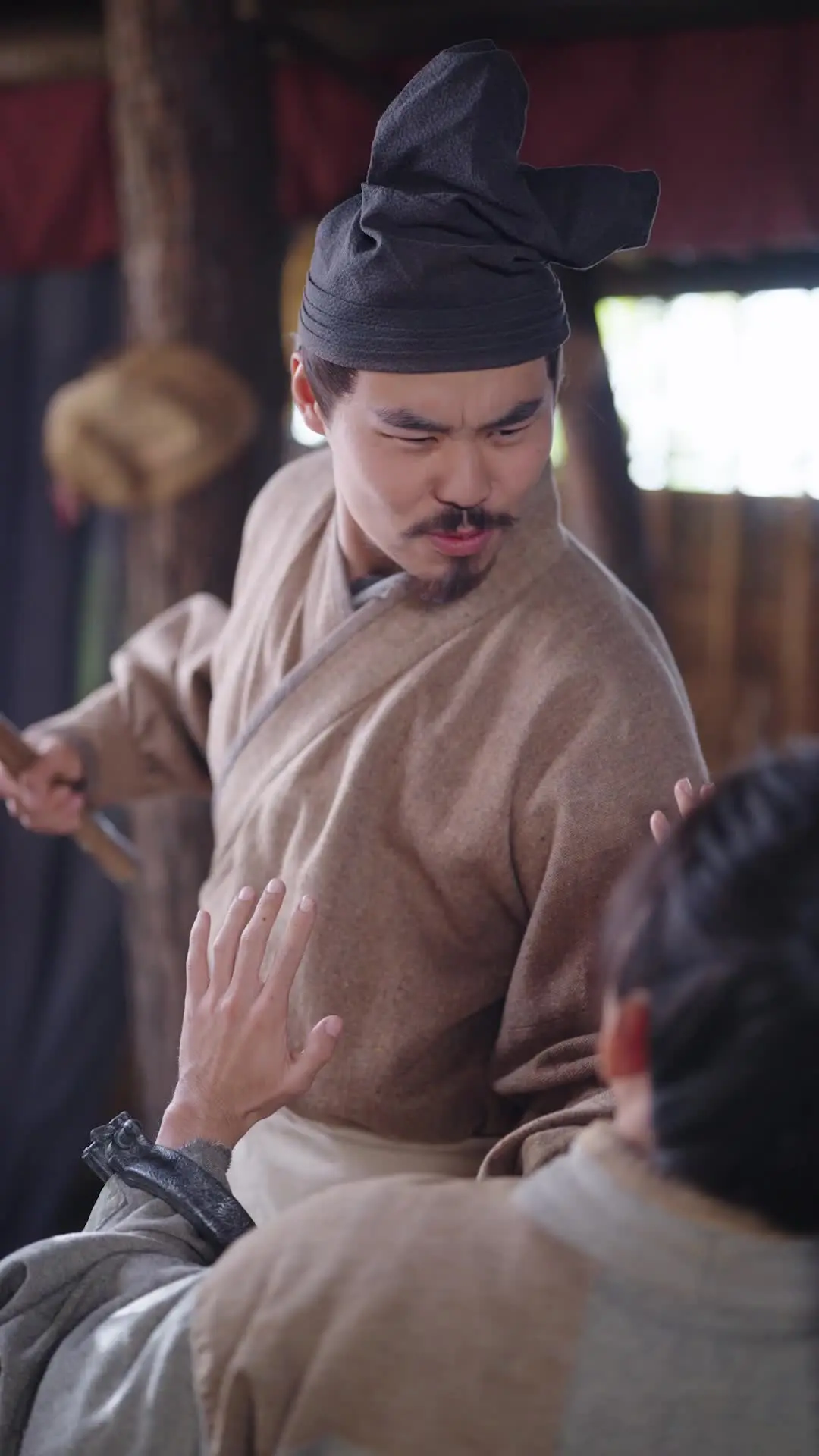 Episode 18 of When the Fallen Prince Met the Unbroken Woman