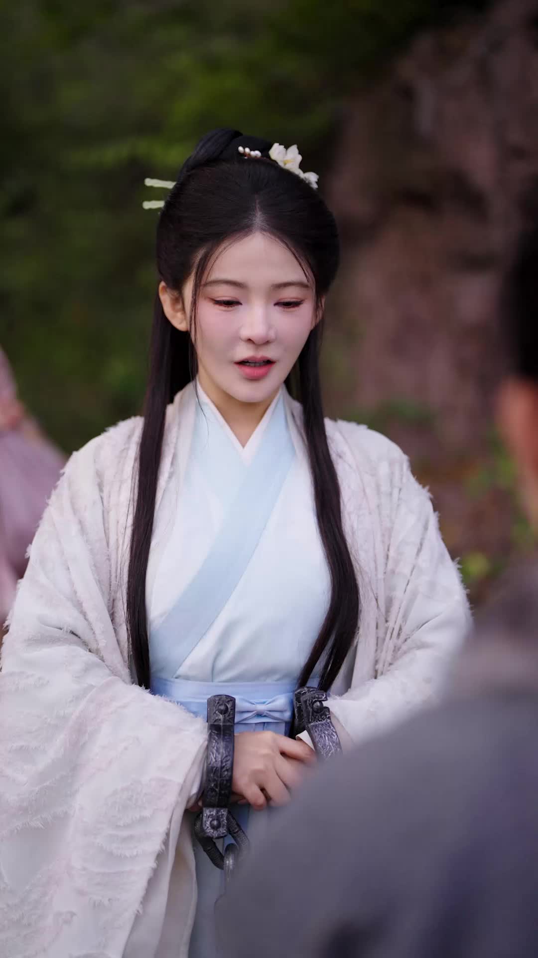 Episode 32 of When the Fallen Prince Met the Unbroken Woman