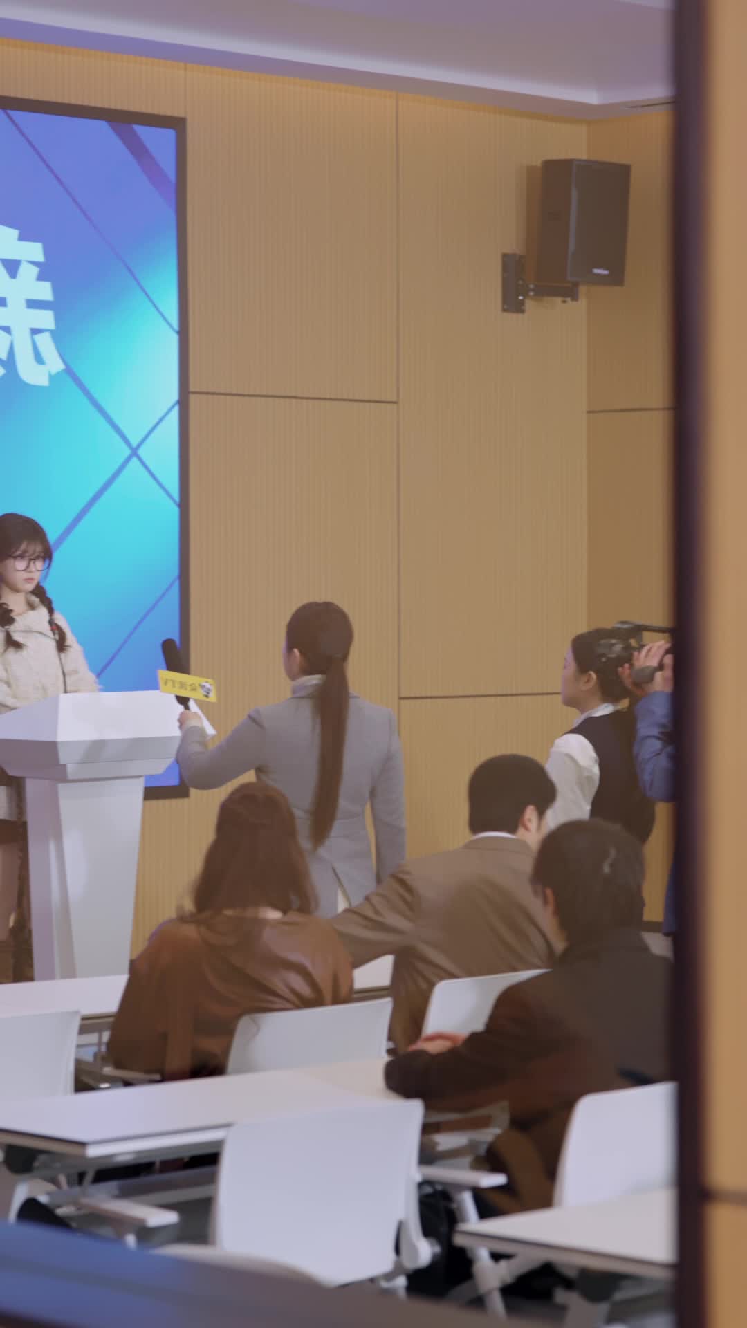 Episode 23 of Who Is the Bride's Husband?