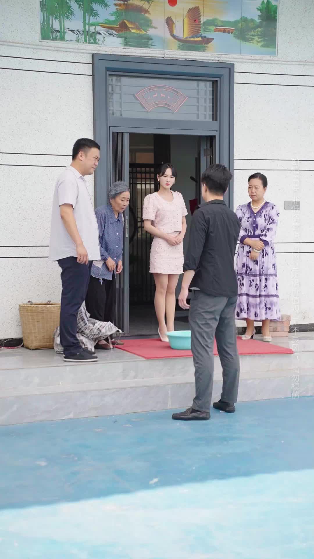 Episode 12 of Who Is the Elderly Mother Crying For?