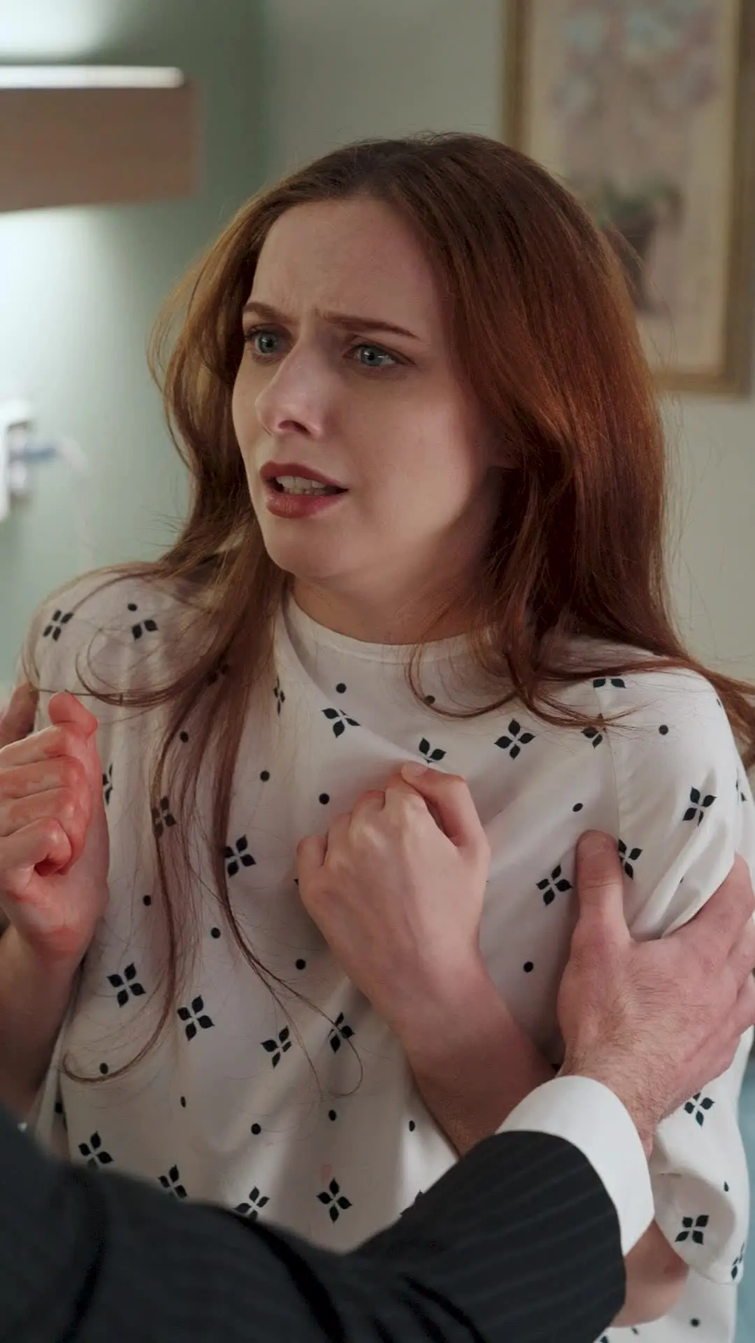 Episode 10 of Why My Contract Ex-Husband Keeps Chasing Me