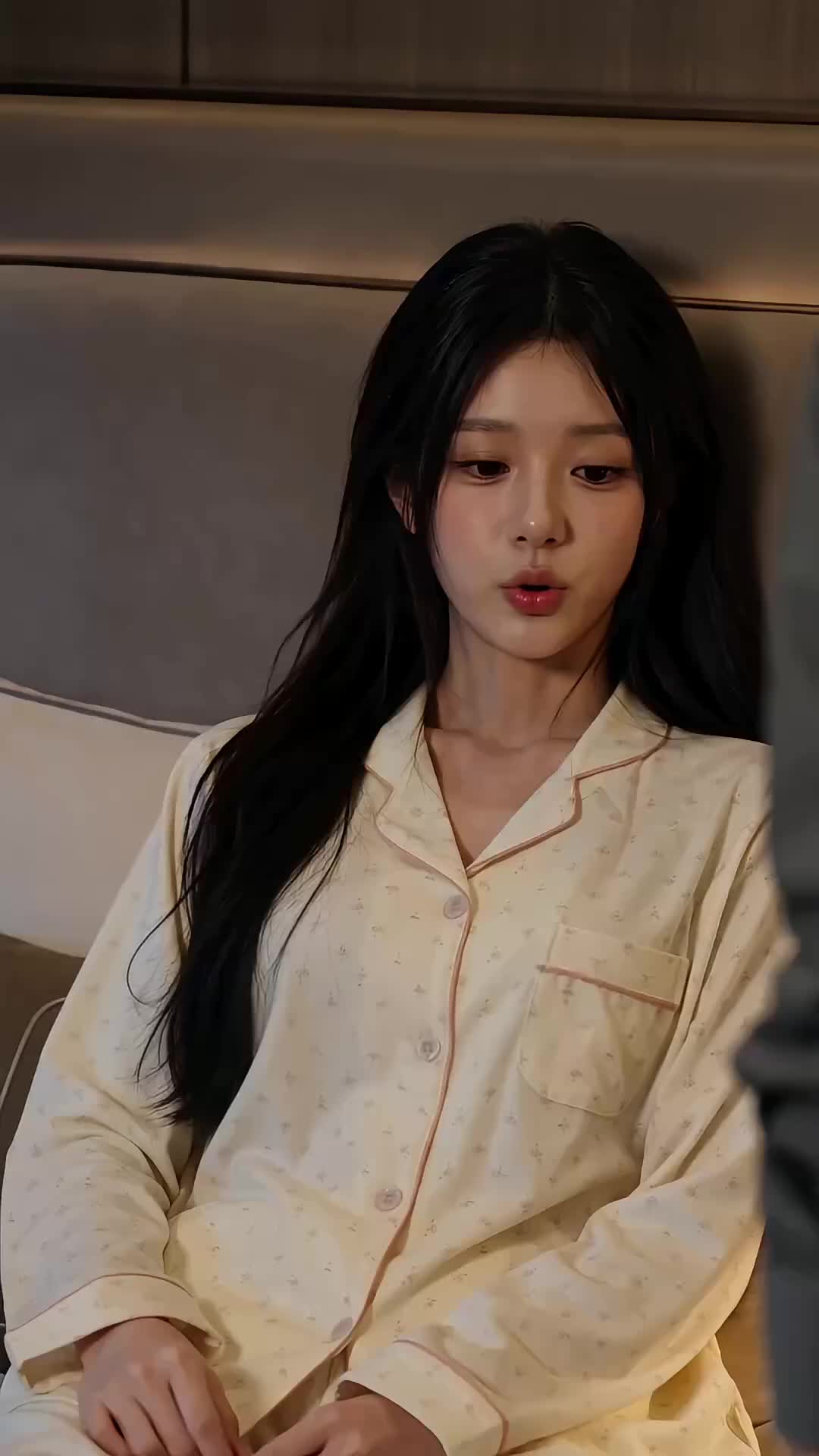 Episode 10 of Wings of Goodbye