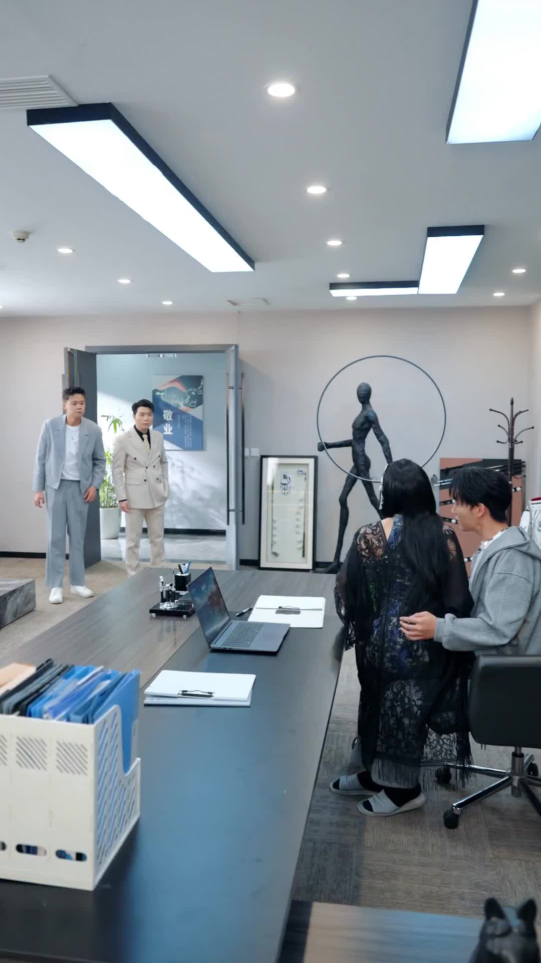 Episode 48 of X-Ray Eyes, Billionaire Rise